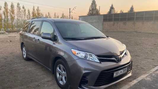 Toyota Sienna, Бензин, 2019