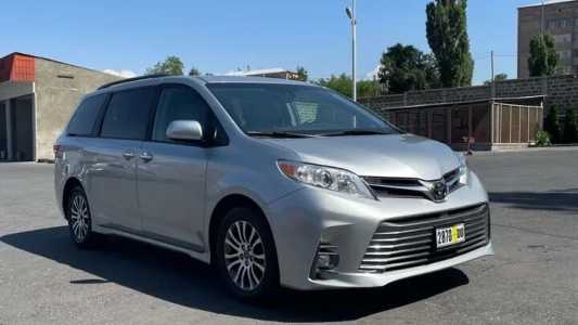 Toyota Sienna, Бензин, 2019