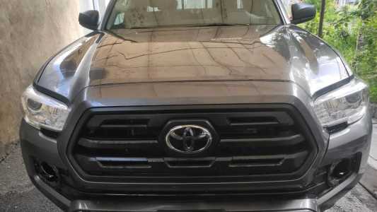 Toyota Tacoma, Бензин, 2019