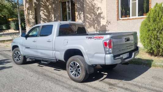 Toyota Tacoma, Бензин, 2020