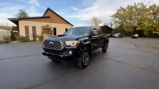 Toyota Tacoma, Бензин, 2021