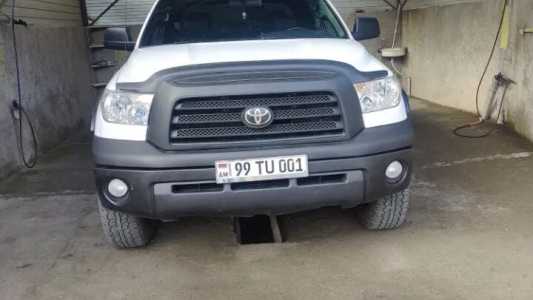 Toyota Tundra, Бензин, 2007