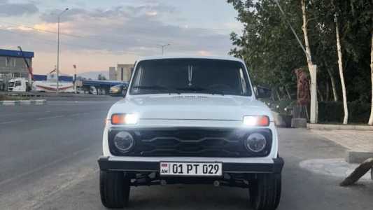 VAZ (Lada) 2121 Niva, Бензин, 2015