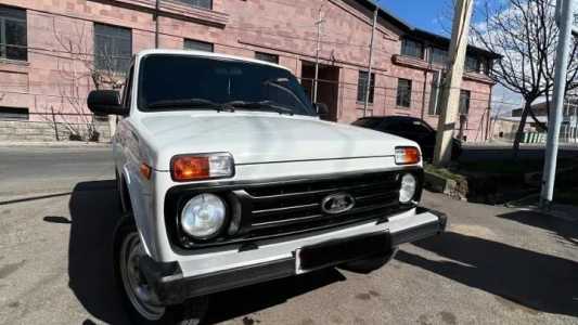 VAZ (Lada) 2121 Niva, Бензин, 2017