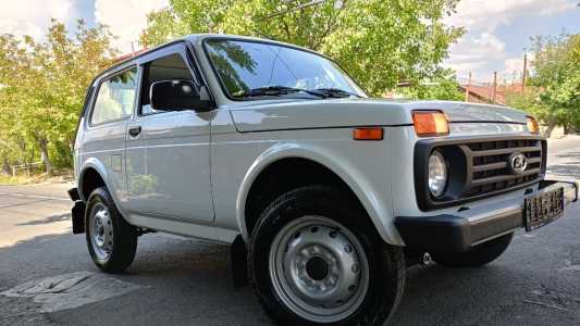 VAZ (Lada) Niva Legend, Бензин, 2023