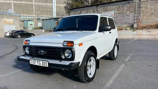 VAZ (Lada) Niva Legend, Бензин, 2023