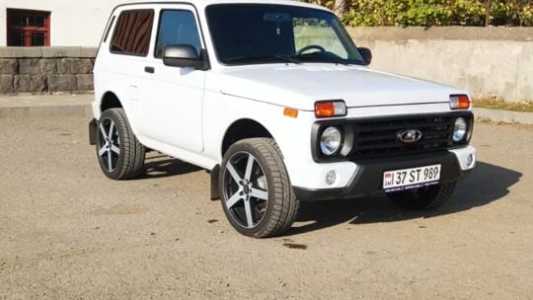 VAZ (Lada) Niva Legend, Бензин, 2023