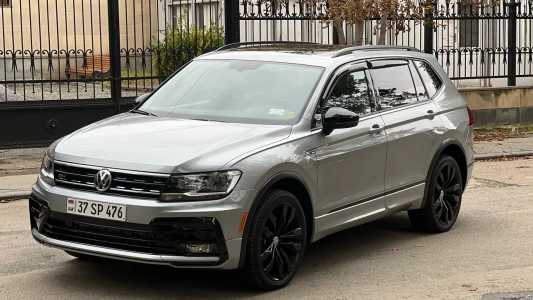 Volkswagen Tiguan, Бензин, 2021