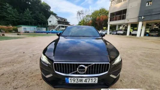 Volvo S60 3rd generation, 2021