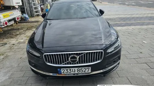 Volvo S90, 2022