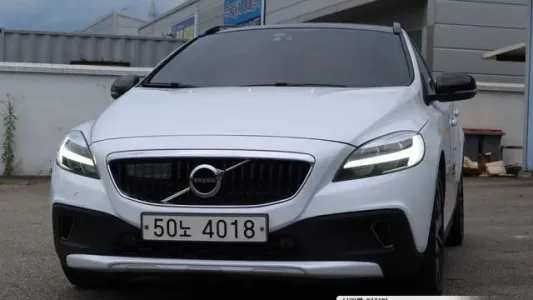 Volvo V40 Cross-Country, 2019