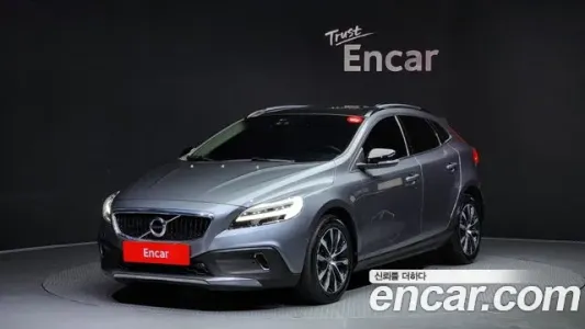 Volvo V40 Cross-Country, 2019