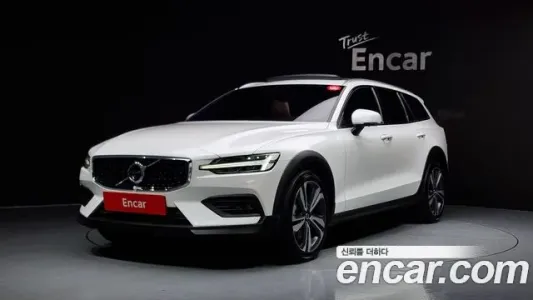 Volvo V60 Cross-country 2nd Generation, 2019