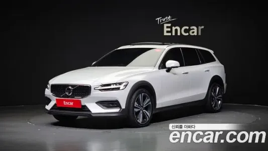 Volvo V60 Cross-country 2nd Generation, 2020