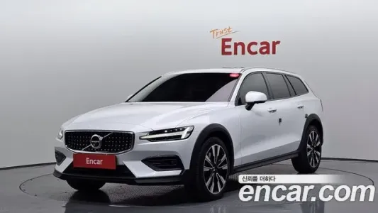 Volvo V60 Cross-country 2nd Generation, 2021