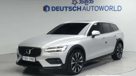 Volvo V60 Cross-country 2nd Generation, 2022