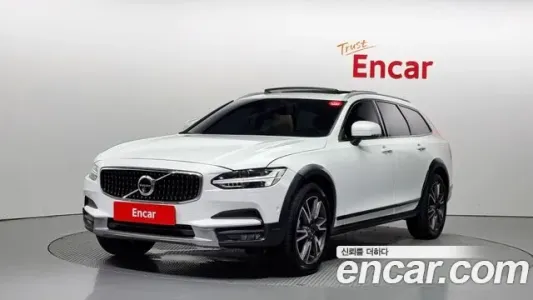 Volvo V90 Cross-Country, 2018