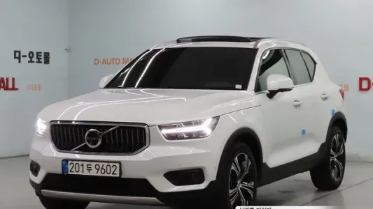 Volvo XC40, 2021