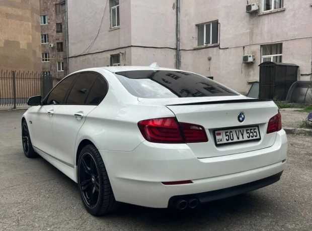 BMW 5 Series, Бензин, 2011