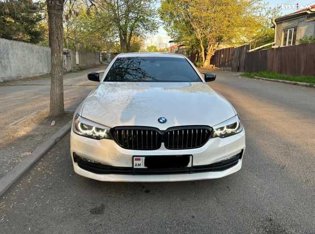 BMW 5 Series, Бензин, 2017