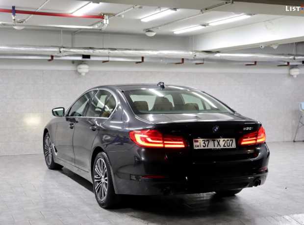 BMW 5 Series, Бензин, 2019