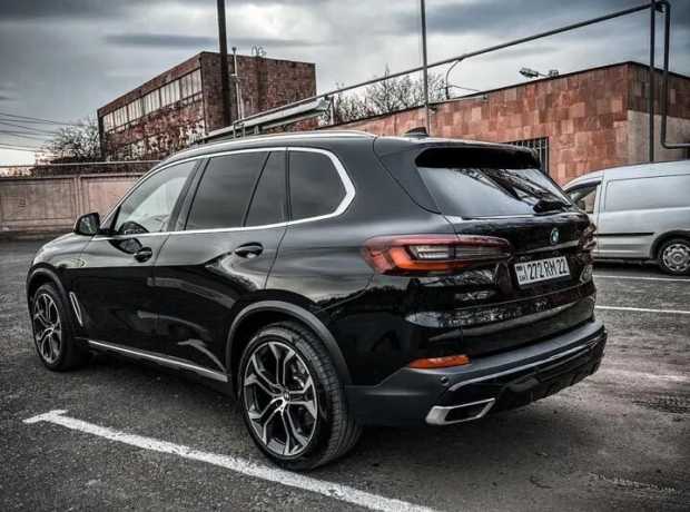 BMW X5, Бензин, 2022