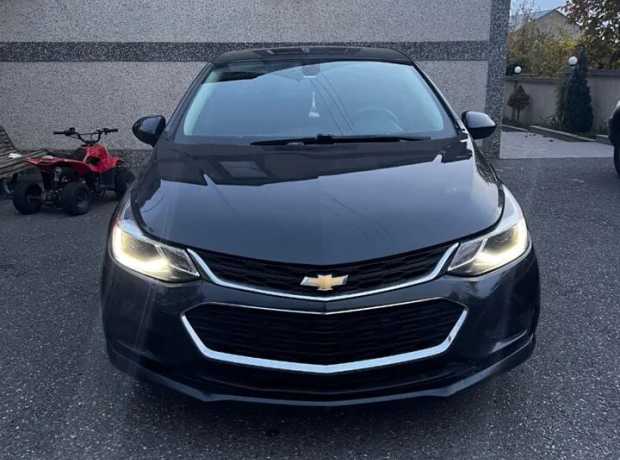 Chevrolet Cruze, Бензин, 2018