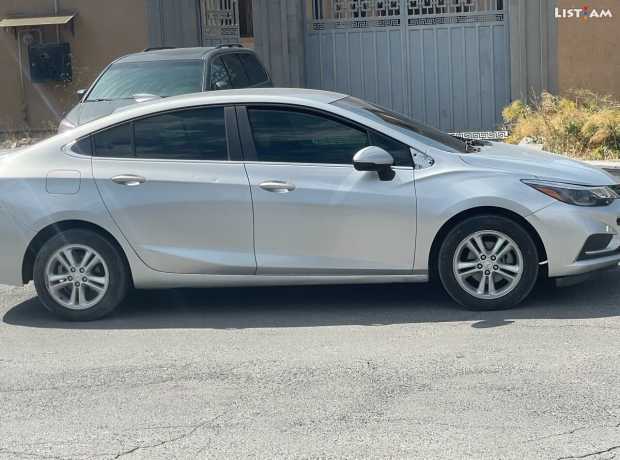 Chevrolet Cruze, Бензин, 2018