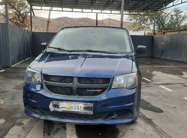 Dodge Caravan, Бензин, 2015