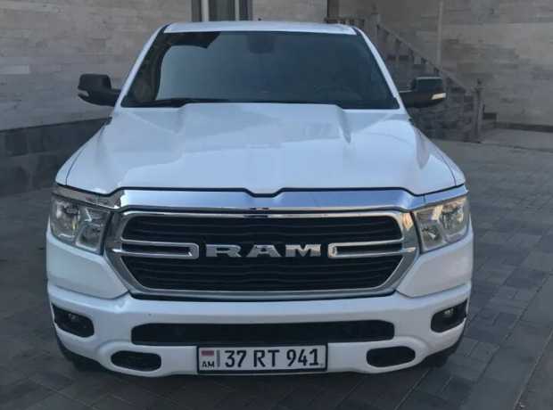 Dodge Ram, Бензин, 2021