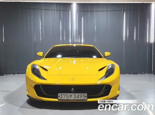 Ferrari 812 Superfast, 2018