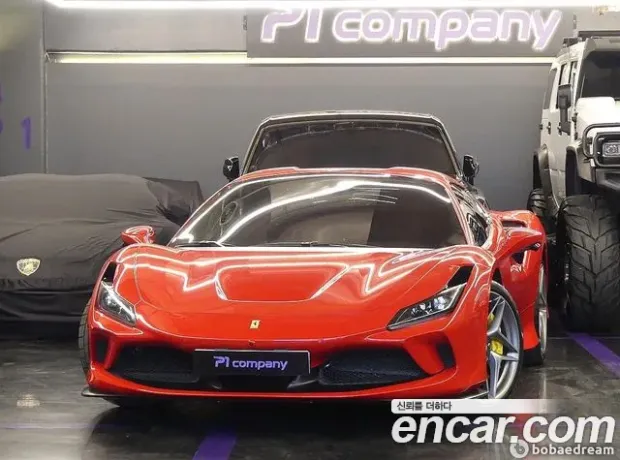 Ferrari F8 Spider, 2022