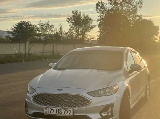 Ford Fusion (North America), Бензин, 2017