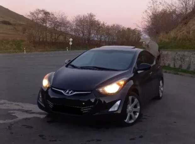 Hyundai Elantra, Бензин, 2014