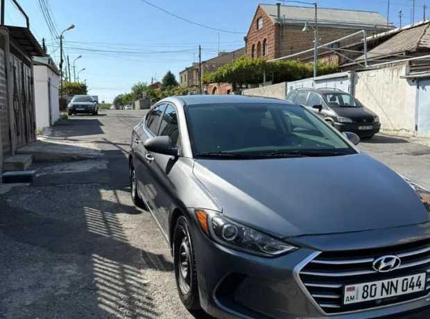 Hyundai Elantra, Бензин, 2016