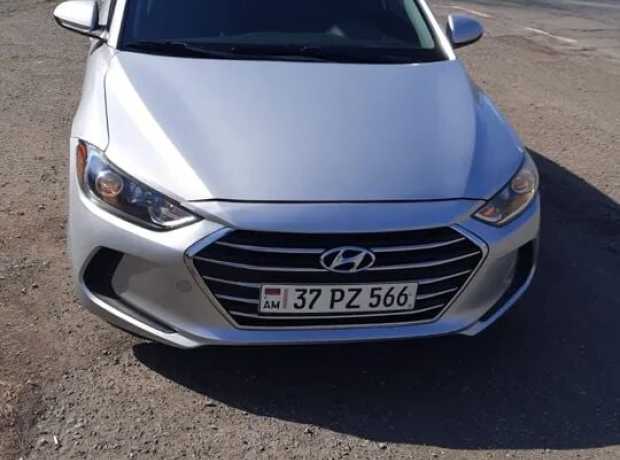 Hyundai Elantra, Бензин, 2017