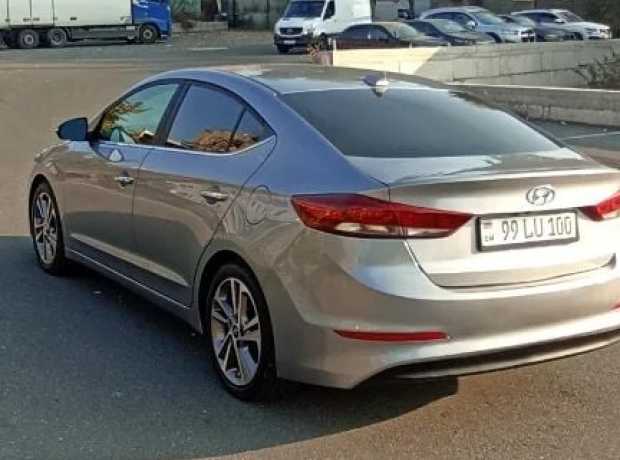 Hyundai Elantra, Бензин, 2017