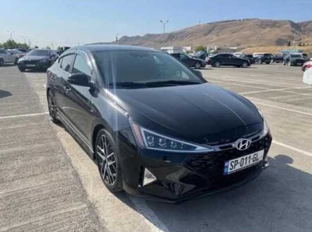 Hyundai Elantra, Бензин, 2018