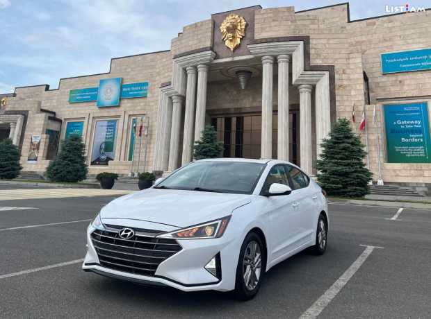 Hyundai Elantra, Бензин, 2018