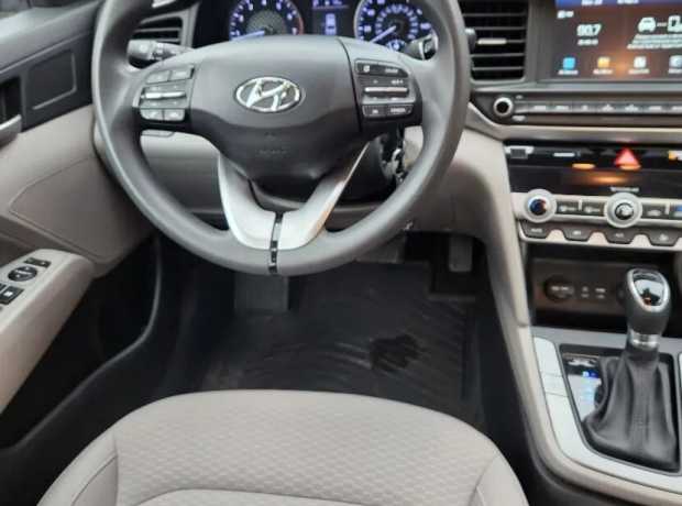 Hyundai Elantra, Бензин, 2019