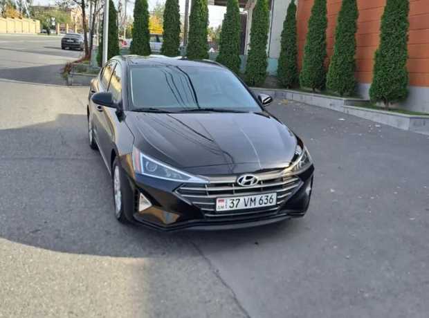 Hyundai Elantra, Бензин, 2019