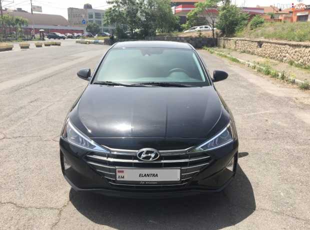 Hyundai Elantra, Бензин, 2019