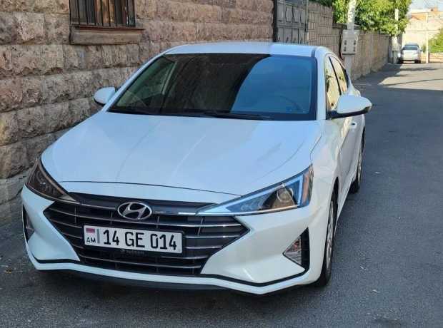 Hyundai Elantra, Бензин, 2019