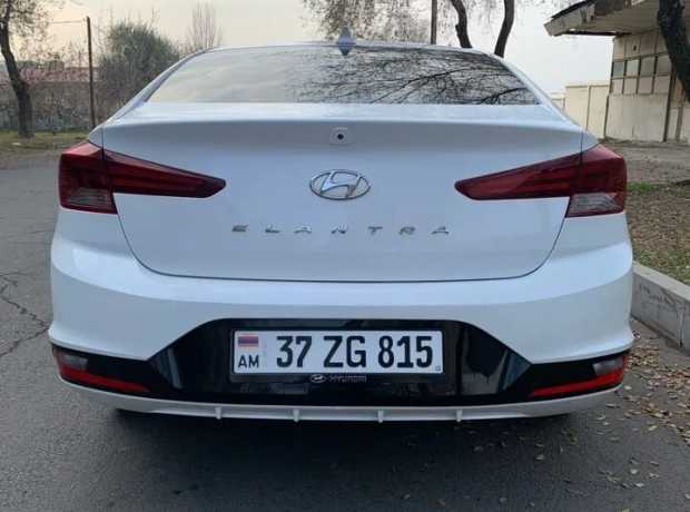 Hyundai Elantra, Бензин, 2019