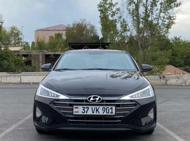 Hyundai Elantra, Бензин, 2020