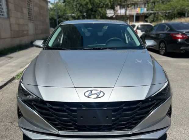 Hyundai Elantra, Бензин, 2022