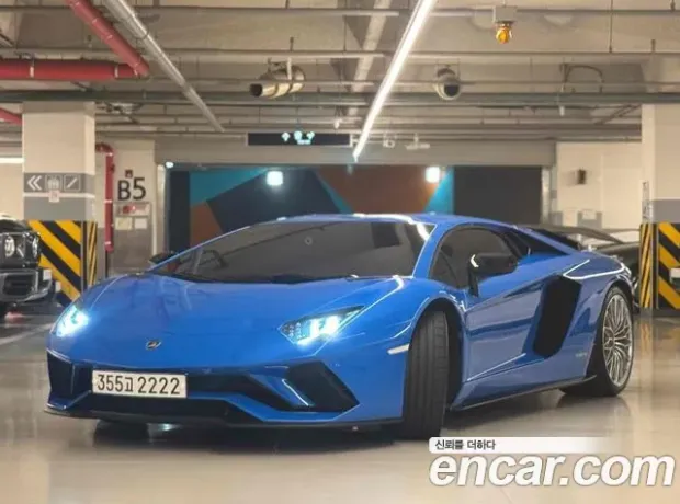 Lamborghini Aventador, 2018