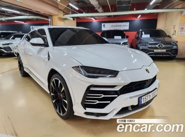 Lamborghini Urus, 2021