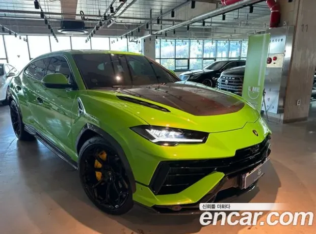 Lamborghini Urus, 2023