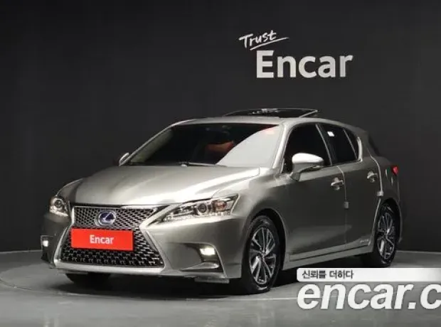 Lexus CT200h, 2018